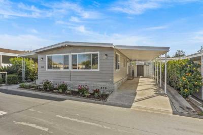 Photo 2 of 27 of home located at 3738 Lake Side Dr # 75 Yorba Linda, CA 92886