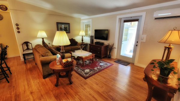 1984 Manufactured Home