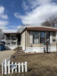 1985 Nashua 2 bedroom 1 bath Mobile Home