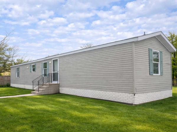 2001  Mobile Home For Sale