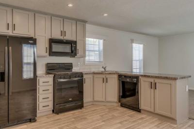 Photo 4 of 15 of home located at 163 Kingsway Dr North Mankato, MN 56003