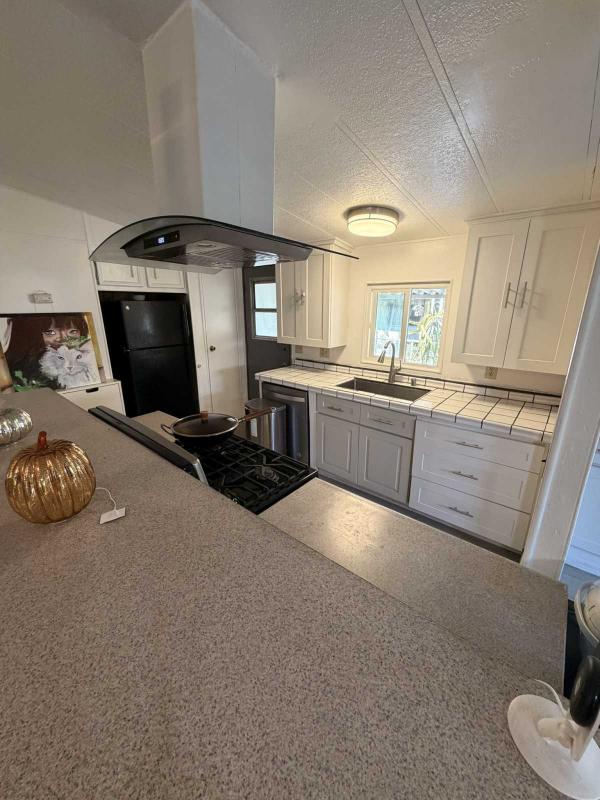 1981 Silvercrest Mobile Home For Sale