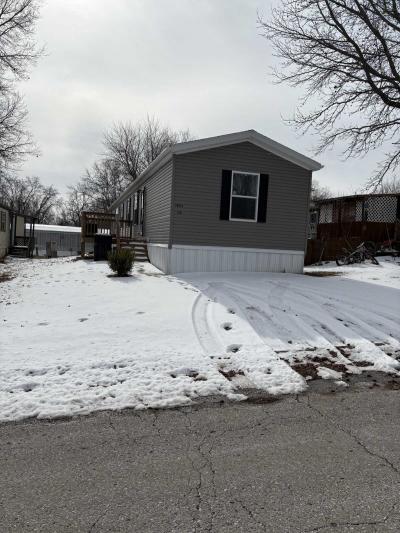 Photo 3 of 5 of home located at 19913 E 47th Terrace Ct. Blue Springs, MO 64015