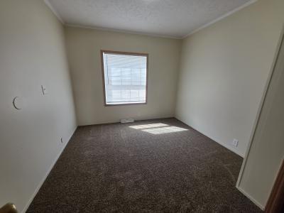 Photo 4 of 12 of home located at 798 Theresa Drive Flint, MI 48506