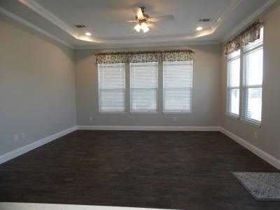 Photo 3 of 12 of home located at 1110 North Henness Rd 1993 Casa Grande, AZ 85122