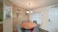 2000 Skyline Wood Manor Mobile Home