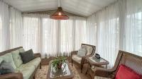 2000 Skyline Wood Manor Mobile Home