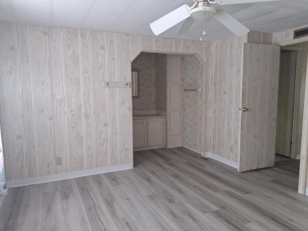 1982 DEVO LFL2AB/BB467903792 Mobile Home
