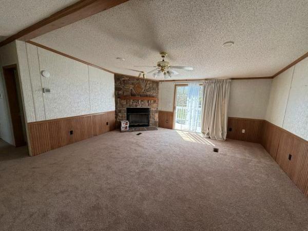 1995 Oakwood Mobile Home