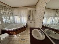 1995 Oakwood Mobile Home