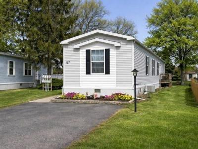 Photo 5 of 11 of home located at 127 Elmhurst Dr. Lockport, NY 14094