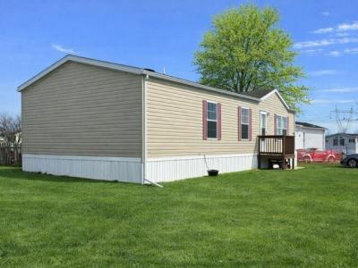 Photo 4 of 11 of home located at 1262 Ridgewood Dr. Lockport, NY 14094