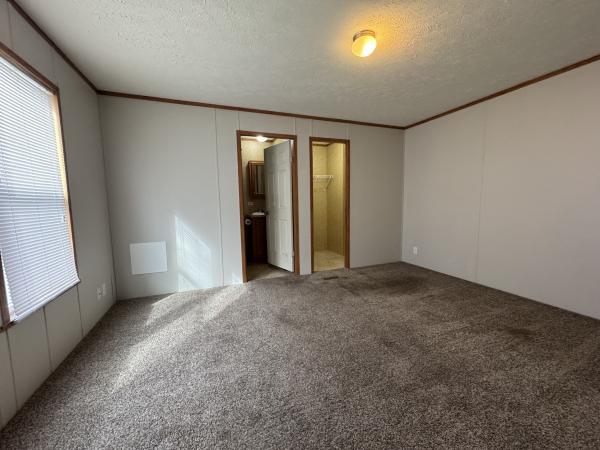 2013 Champion 1670201RA Mobile Home