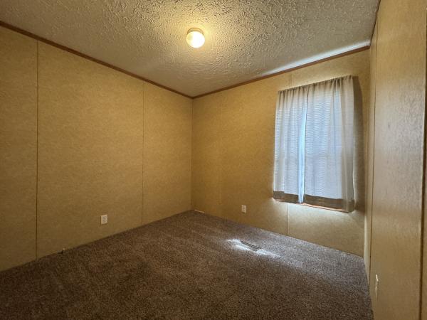 2013 Champion 1670201RA Mobile Home