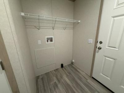 Photo 5 of 11 of home located at 2525 County Line Rd., #358 Des Moines, IA 50321