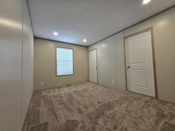 2025 Clayton-Wakarusa Mobile Home