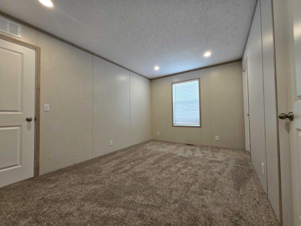 2025 Clayton-Wakarusa Mobile Home