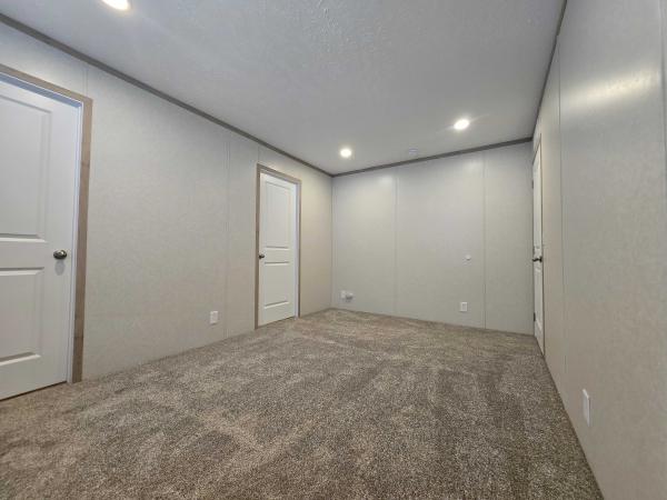 2025 Clayton-Wakarusa Mobile Home