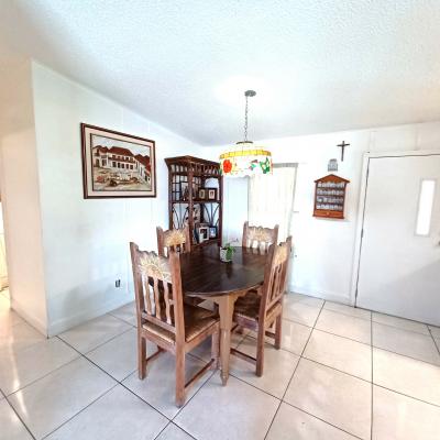 Photo 4 of 11 of home located at 6523 NW 36th Ave Coconut Creek, FL 33073