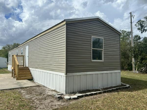 2005 DEST Mobile Home For Sale