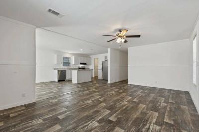 Photo 4 of 18 of home located at 443 Dawn Street Lakeland, FL 33815