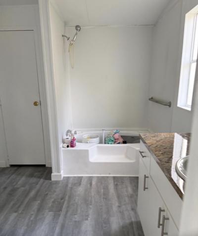 Photo 2 of 8 of home located at 100 NE 6 Ave Lot 504 Homestead, FL 33030