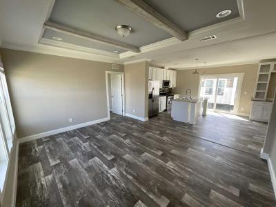 Photo 4 of 19 of home located at 13838 Southton Rd San Antonio, TX 78223