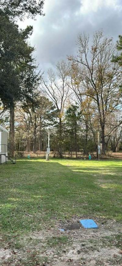 Mobile Home at 2719 3rd St Lot 15B Huffman, TX 77336