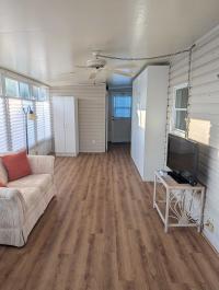 1991 1BR/1.5BA Mobile Home