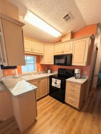 1991 1BR/1.5BA Mobile Home