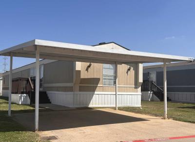 Mobile Home at 11048 Fumar Ln Fort Worth, TX 76244