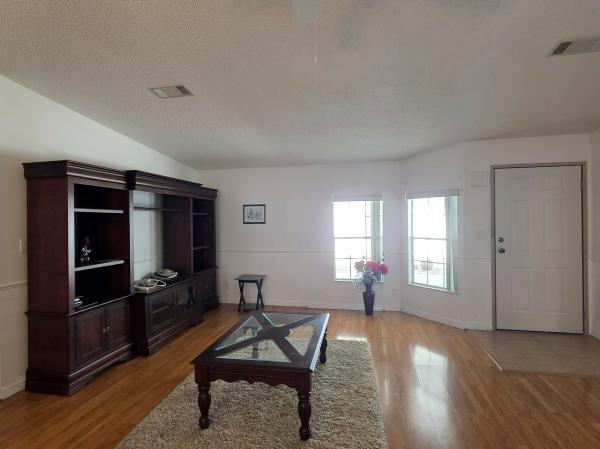 1993 Palm PH067933A/BFL Mobile Home