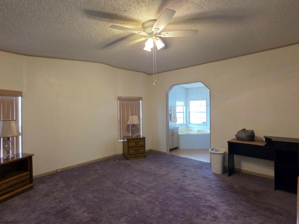 1993 Palm PH067933A/BFL Mobile Home