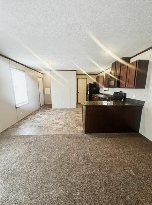 Photo 1 of 2 of home located at 13318 S. Dixie Hwy. # 165 Holly, MI 48442