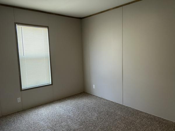 2021 CHAMPION 12RM2852A Mobile Home