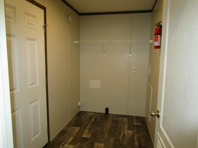 Photo 5 of 15 of home located at 17554 Cherry Street Brownstown, MI 48174