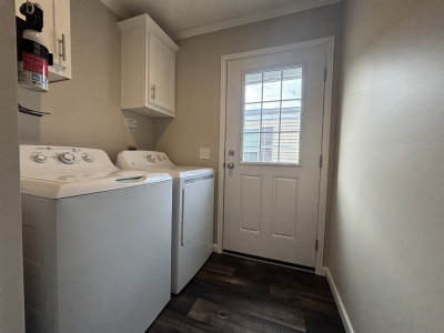 Photo 5 of 13 of home located at 78 Suzanne Blvd. White Lake, MI 48386