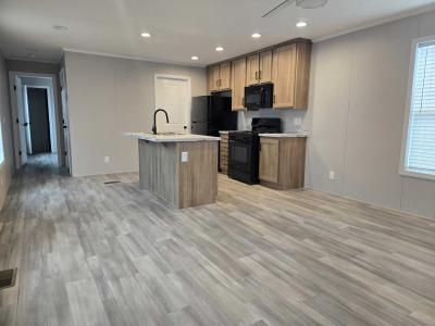 Photo 2 of 20 of home located at 52962 N Yorktown Court #168 Chesterfield, MI 48051