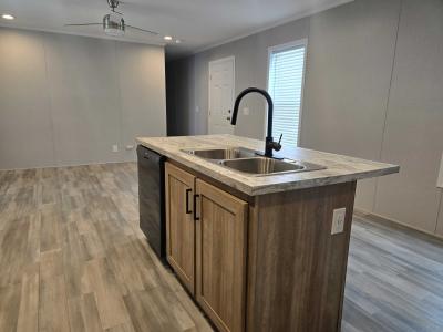 Photo 4 of 20 of home located at 52962 N Yorktown Court #168 Chesterfield, MI 48051