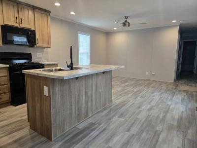 Photo 5 of 20 of home located at 52962 N Yorktown Court #168 Chesterfield, MI 48051