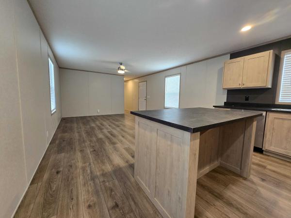 2025 Clayton-Wakarusa Mobile Home