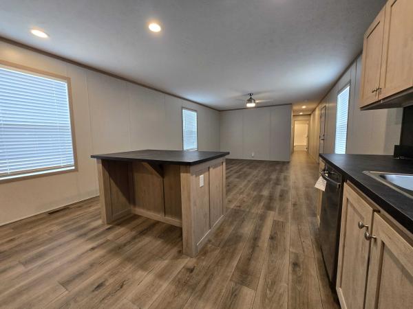 2025 Clayton-Wakarusa Mobile Home