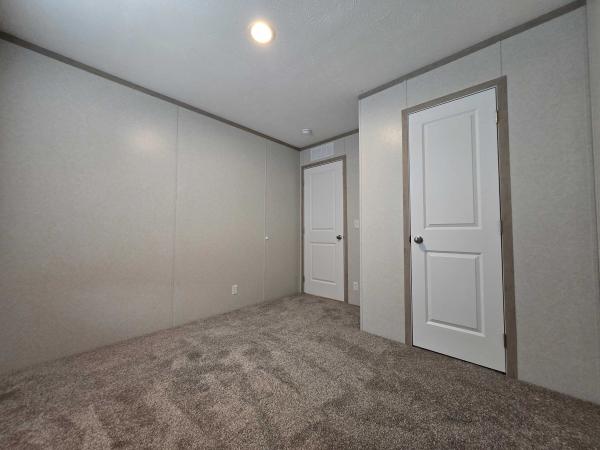 2025 Clayton-Wakarusa Mobile Home
