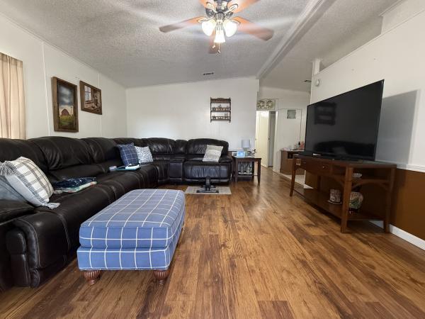 1986 KIA 2013 Mobile Home