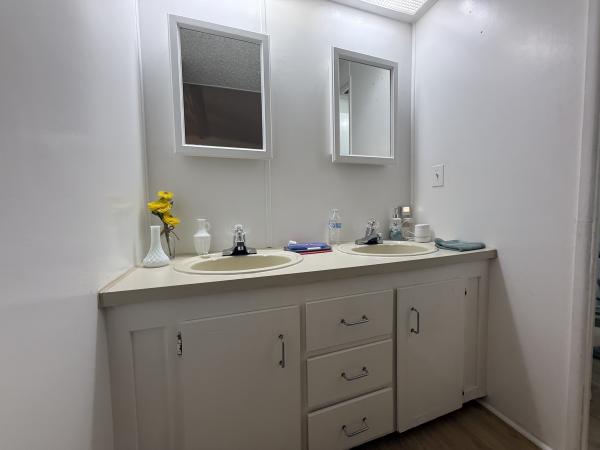 1986 KIA 2013 Mobile Home