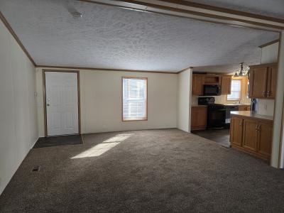 Photo 3 of 13 of home located at 39197 Montana Dr Romulus, MI 48174