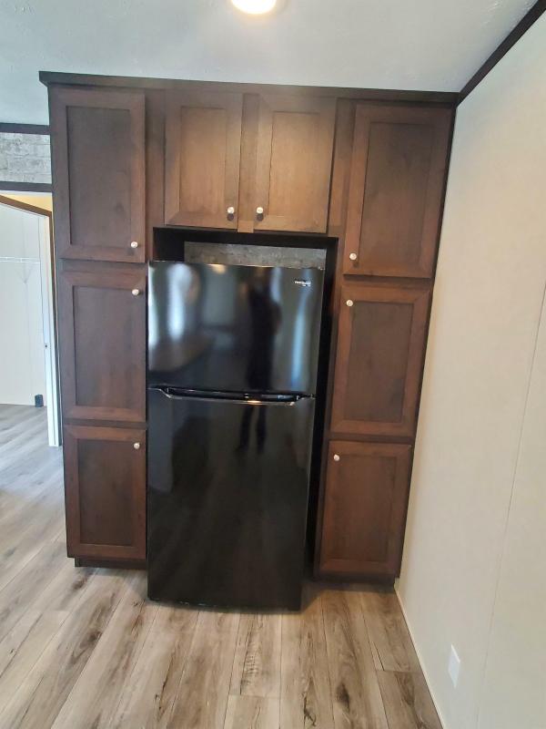 2022 Clayton Wakarusa 96AMF16763BH22   (Model Series- American Made)  Model Name - 7616-510 Farmstead  Home