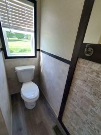 2022 Clayton Wakarusa 96AMF16763BH22   (Model Series- American Made)  Model Name - 7616-510 Farmstead  Home