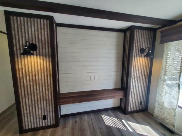 2022 Clayton Wakarusa 96AMF16763BH22   (Model Series- American Made)  Model Name - 7616-510 Farmstead  Home