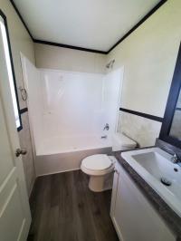 2022 Clayton Wakarusa 96AMF16763BH22   (Model Series- American Made)  Model Name - 7616-510 Farmstead  Home